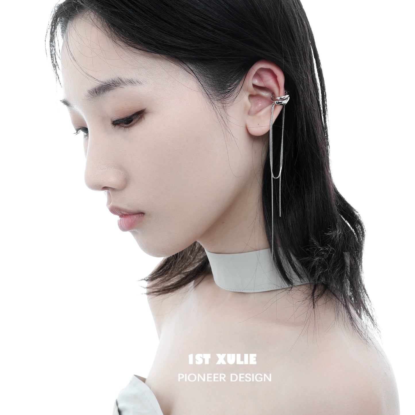 Frozen Tassel Ear Clip