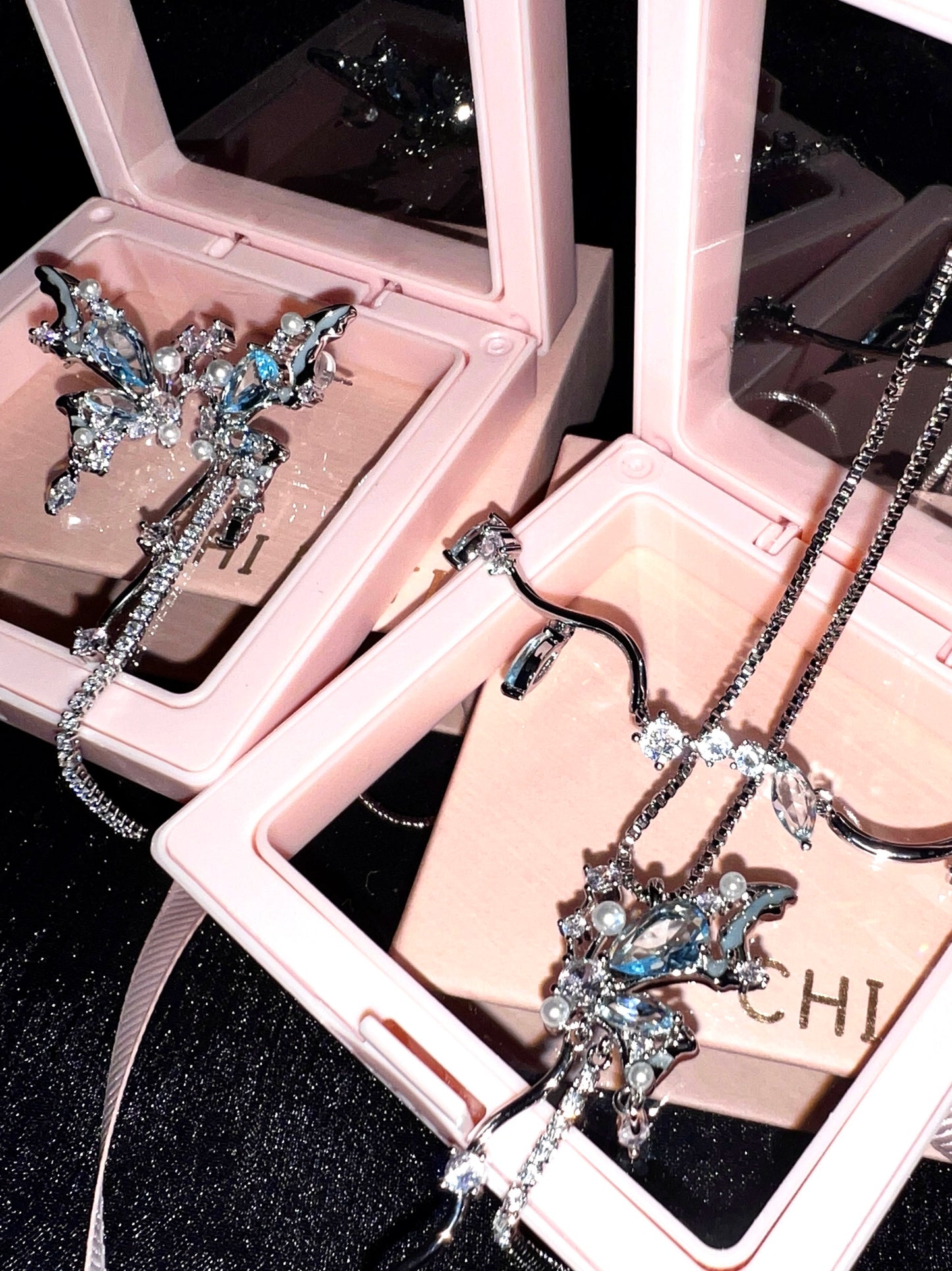 "Butterfly Poetry" Zircon Necklace