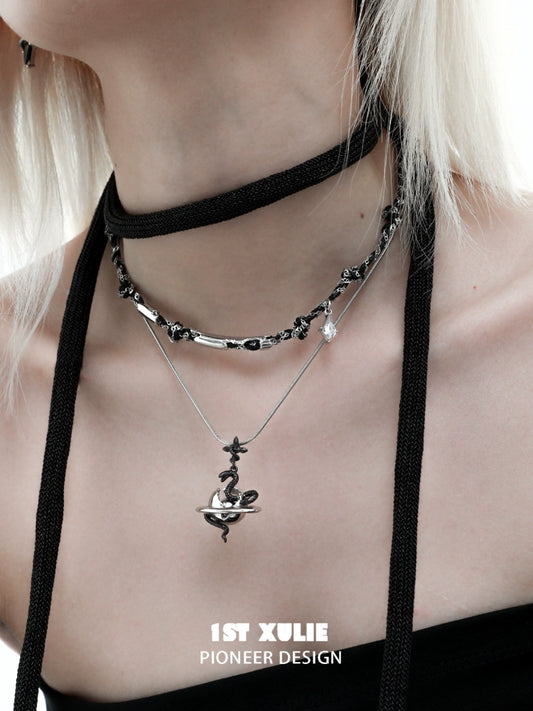 Dark Seduction Snake Necklace