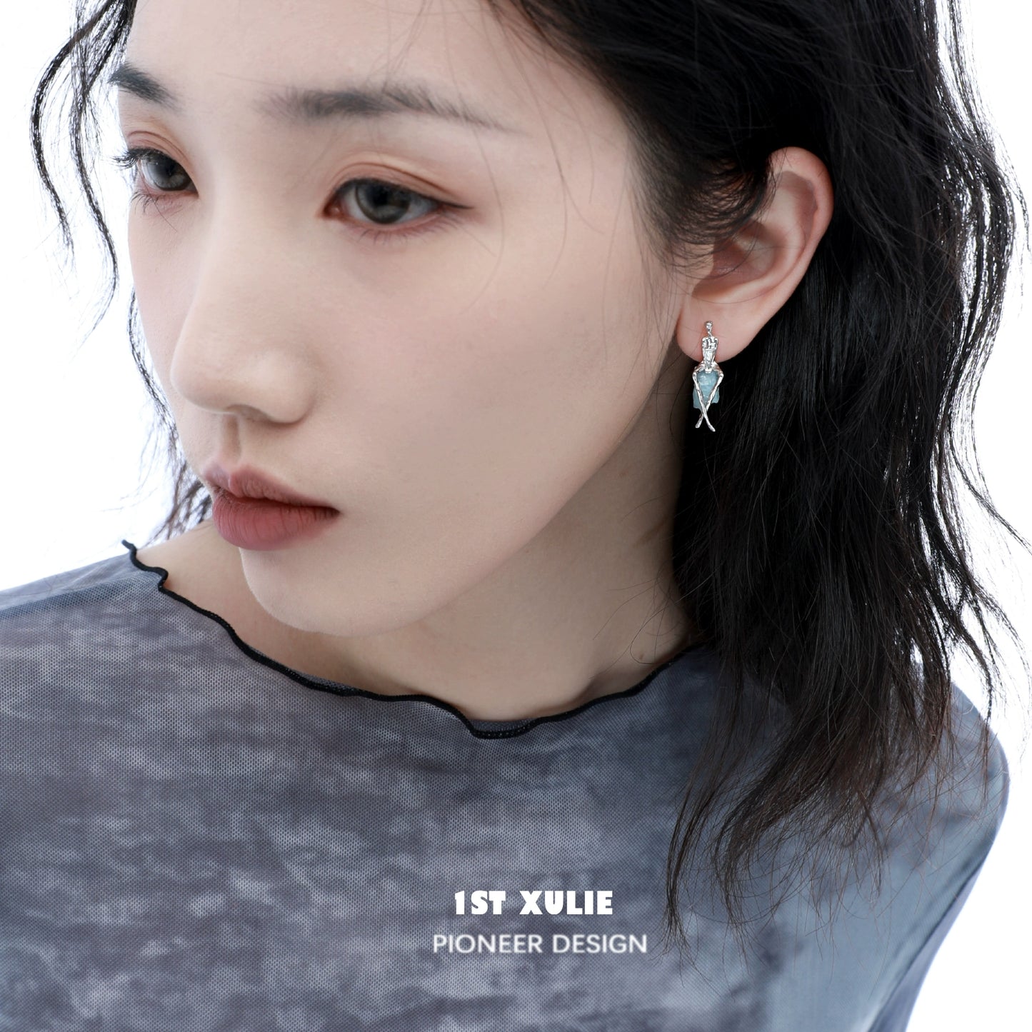 Y2K Modern Muse Stud Earrings