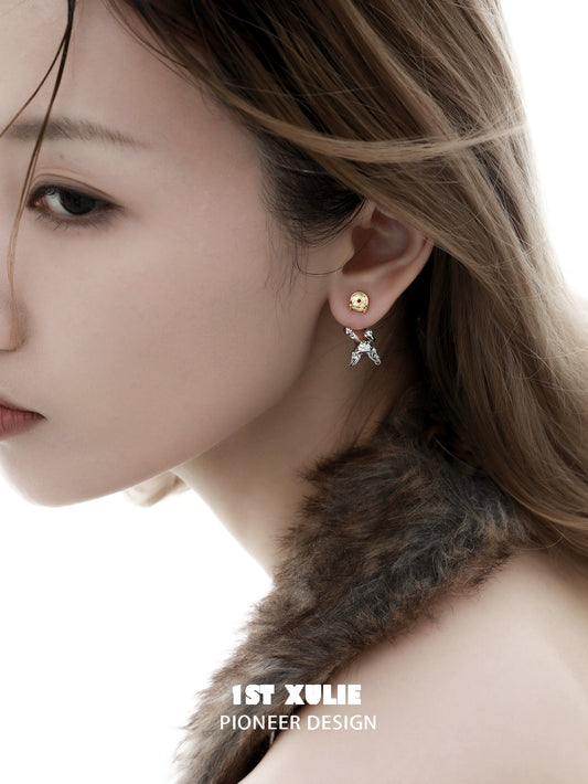 Lucky Coin Cat Stud Earrings