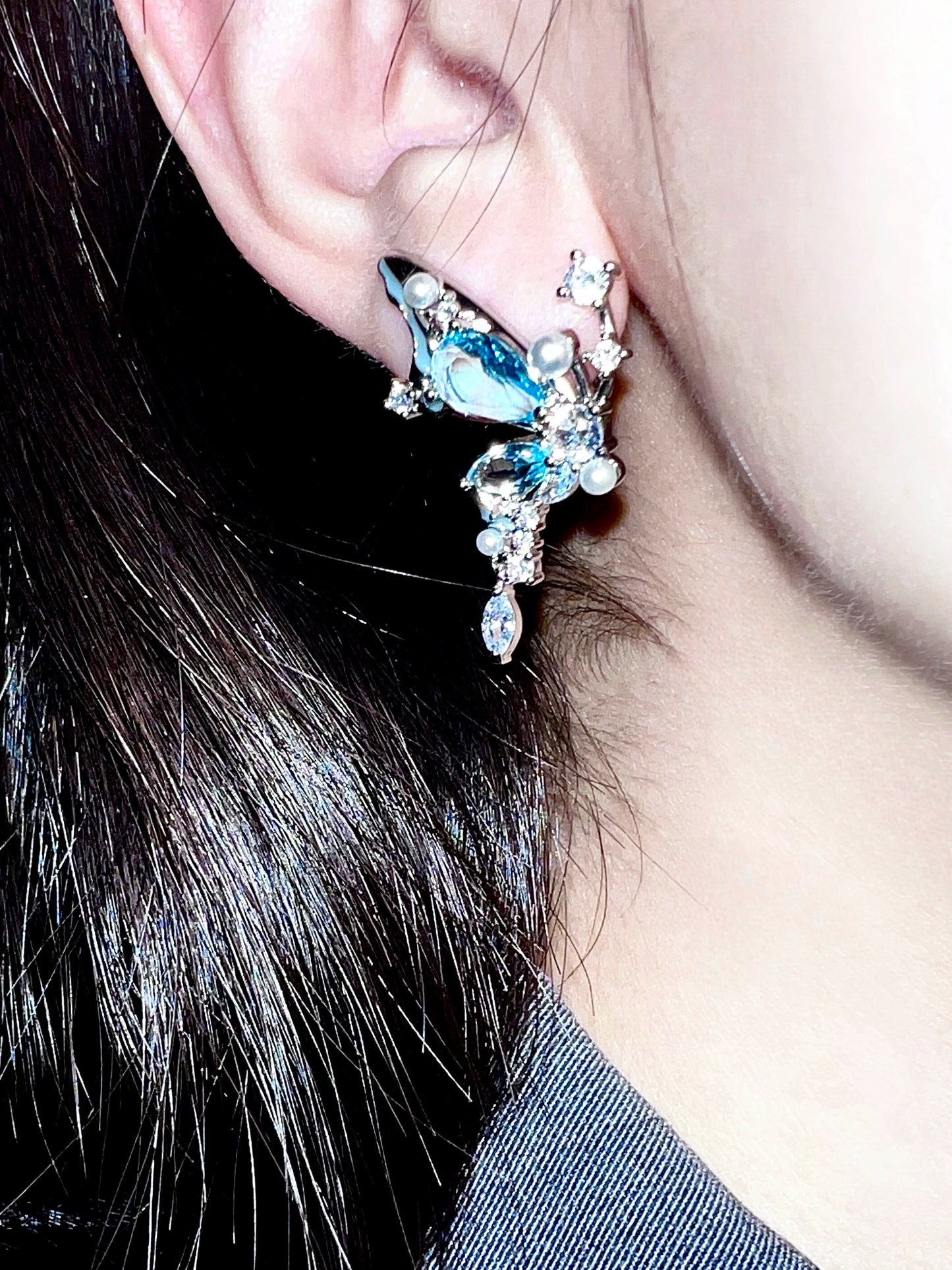 "Butterfly Poetry" Zircon Necklace