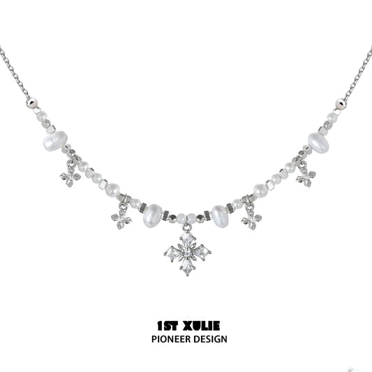 Y2K Light Domain Pearl Necklace