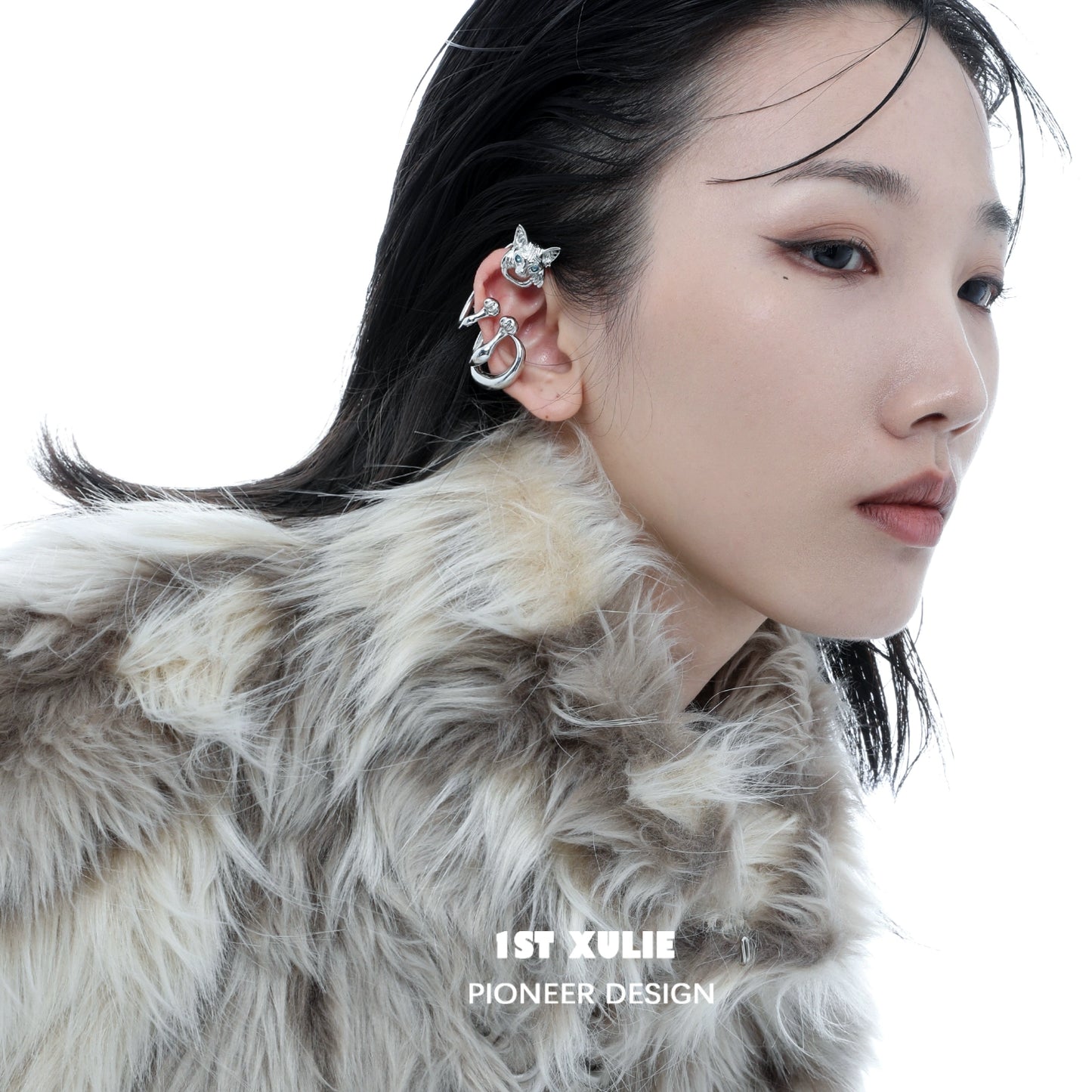 Y2K Cat Secret World Ear Cuff