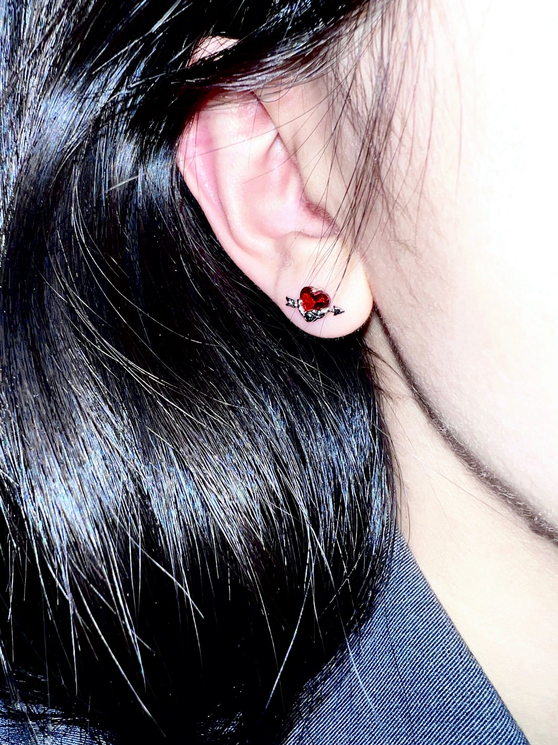 "Hunting Heart" bow&arrow Earring - Bloody Doll Jewelry