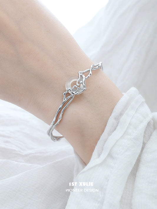 Gentle Time Agate Silver Bracelet