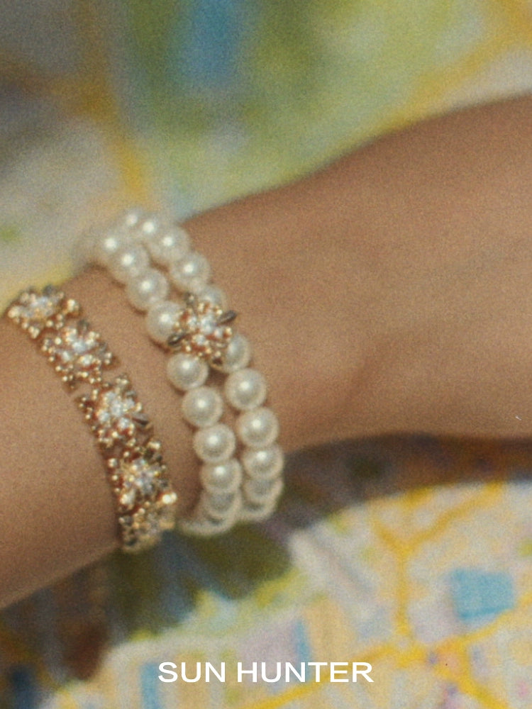 Vintage Iris Pearl Bracelet