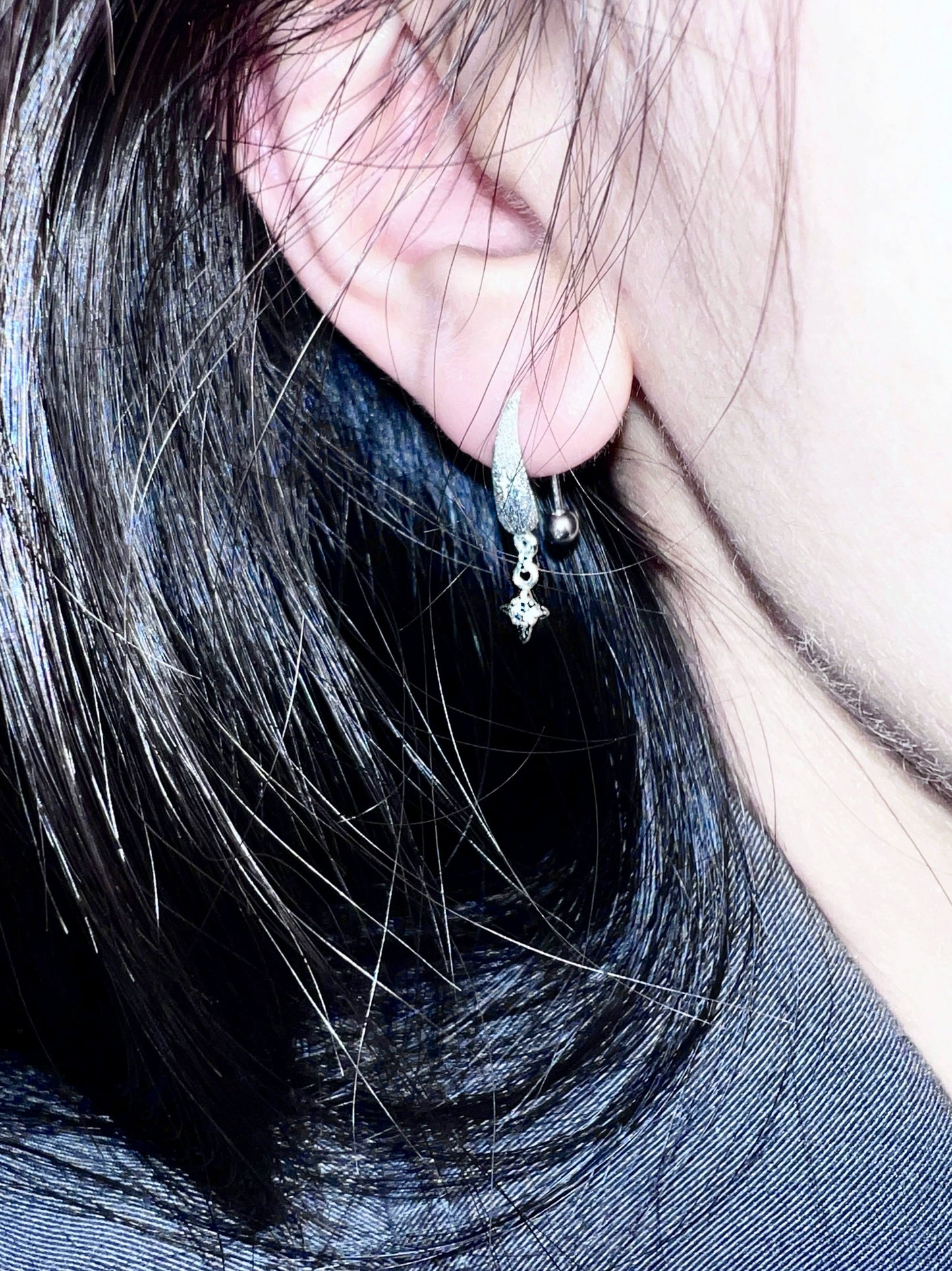 "Snowy Night Starry Sky" Earrings