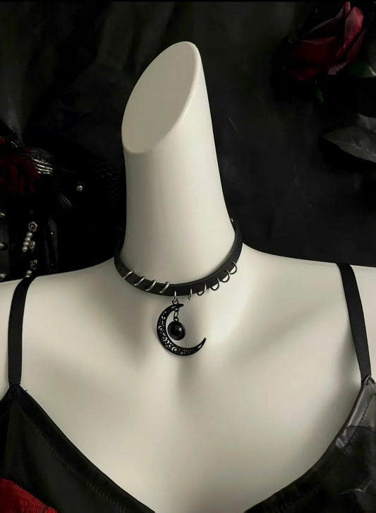Dark Moon Choker