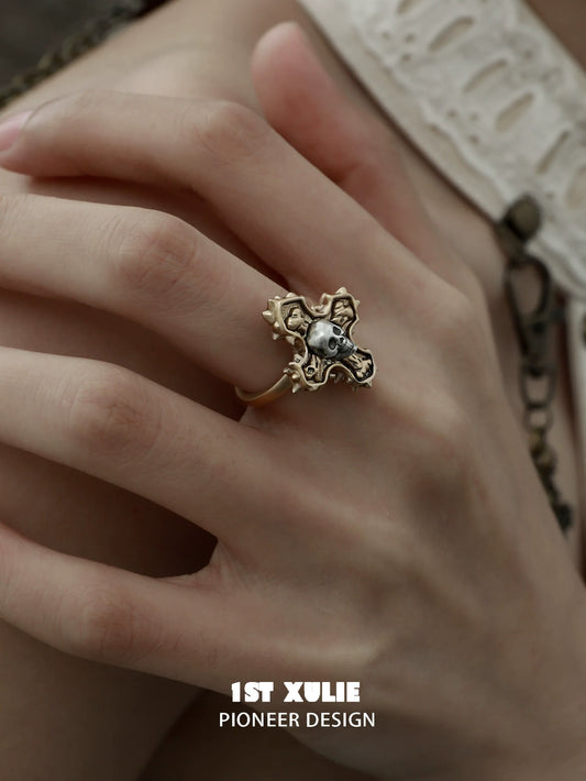 Elegant vintage cross ring in gold with intricate detailing, perfect for stylish accessories
