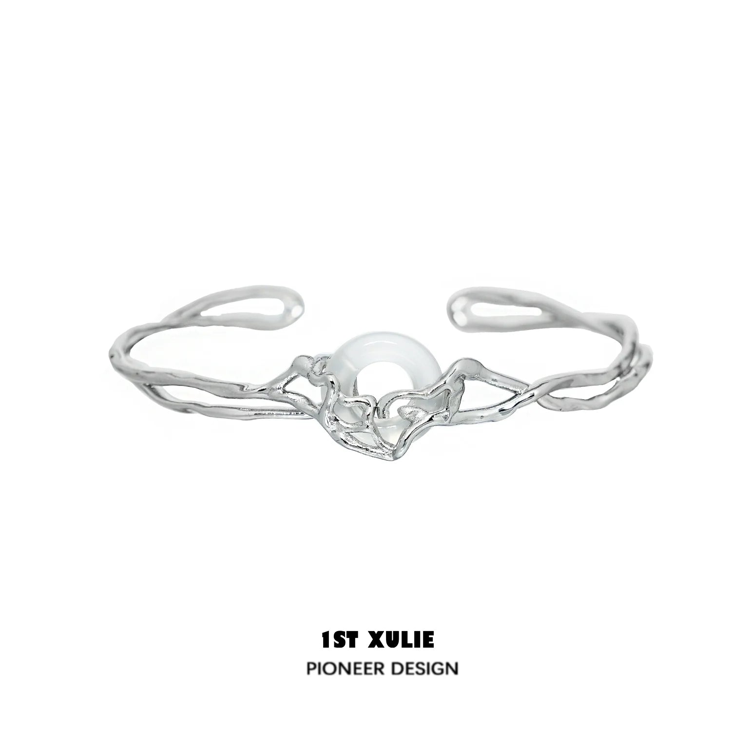 Elegant 1STXULIE Agate Silver Bracelet with Unique Design and Modern Aesthetic