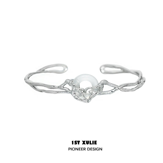 Elegant 1STXULIE Agate Silver Bracelet with Unique Design and Modern Aesthetic