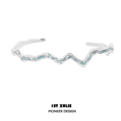 Blue ocean spirit silver bracelet with a wave design for a trendy look