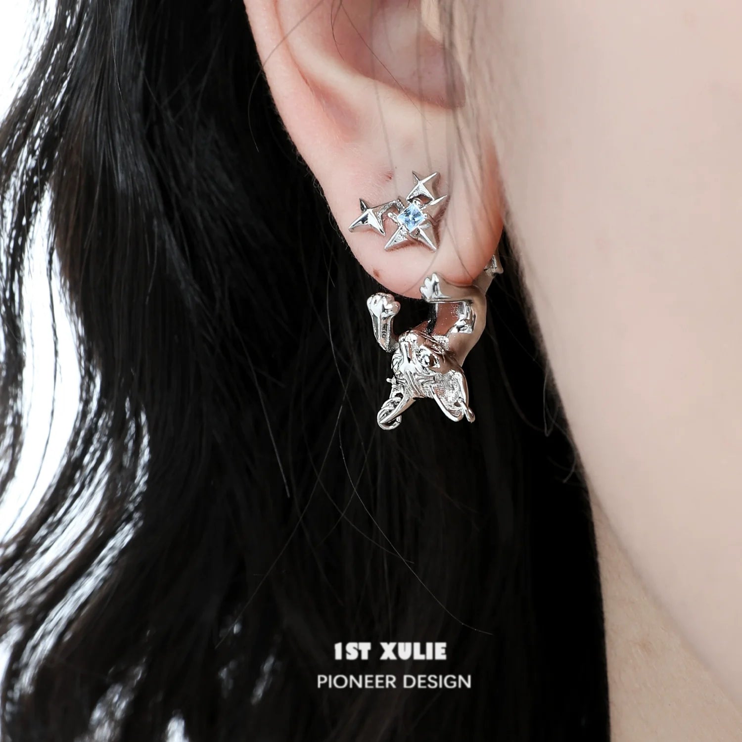 Cat star stud earrings with sparkling stars and playful cat design for a trendy look