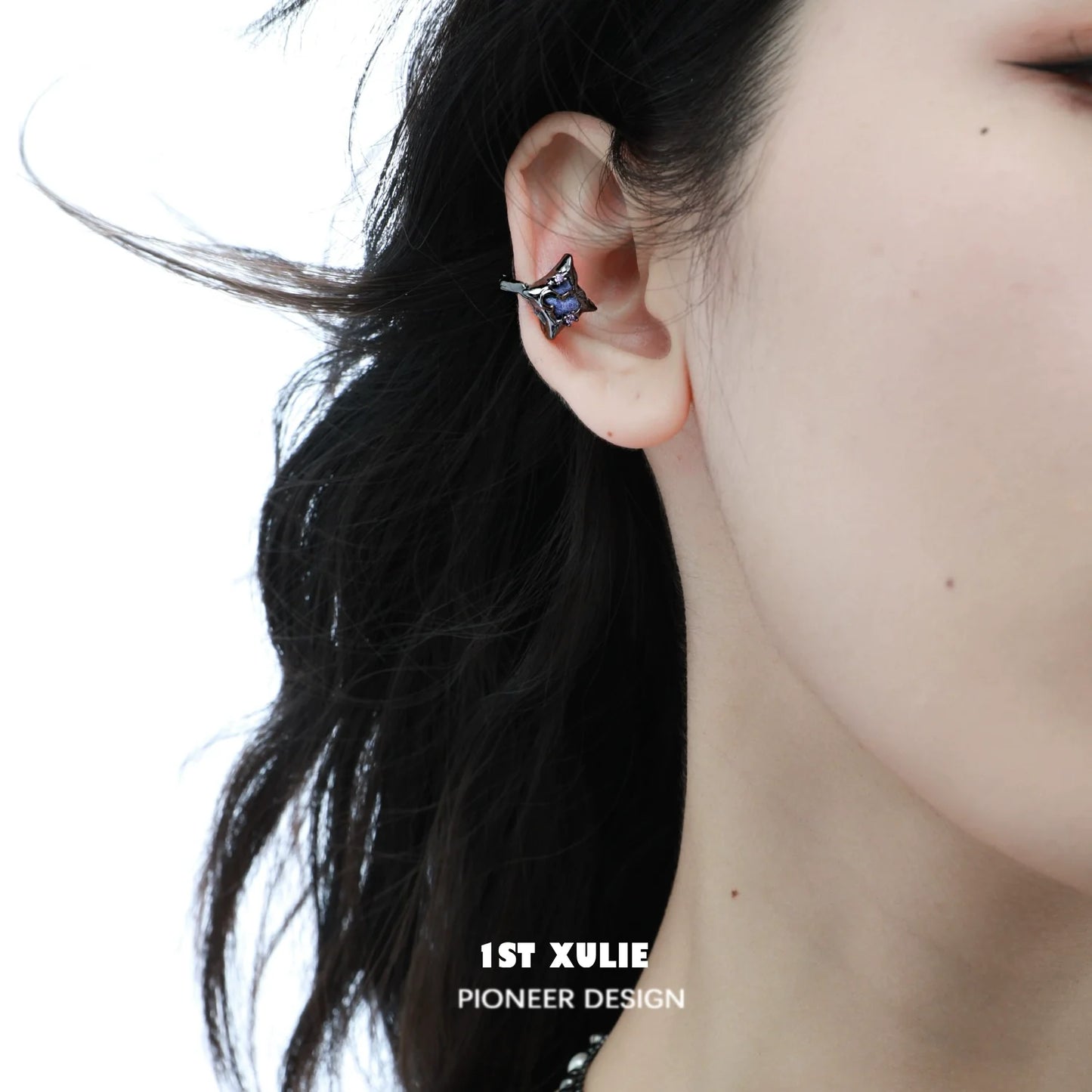Celestial ear cuff jewelry featuring a star design for a trendy and elegant look