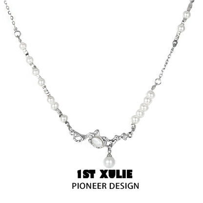 1ST XULIE Crushed Silver Pearl Necklace with Unique Design and Elegant Finish