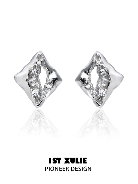 Geometric silver earrings with a unique diamond shape design from 1ST XULIE