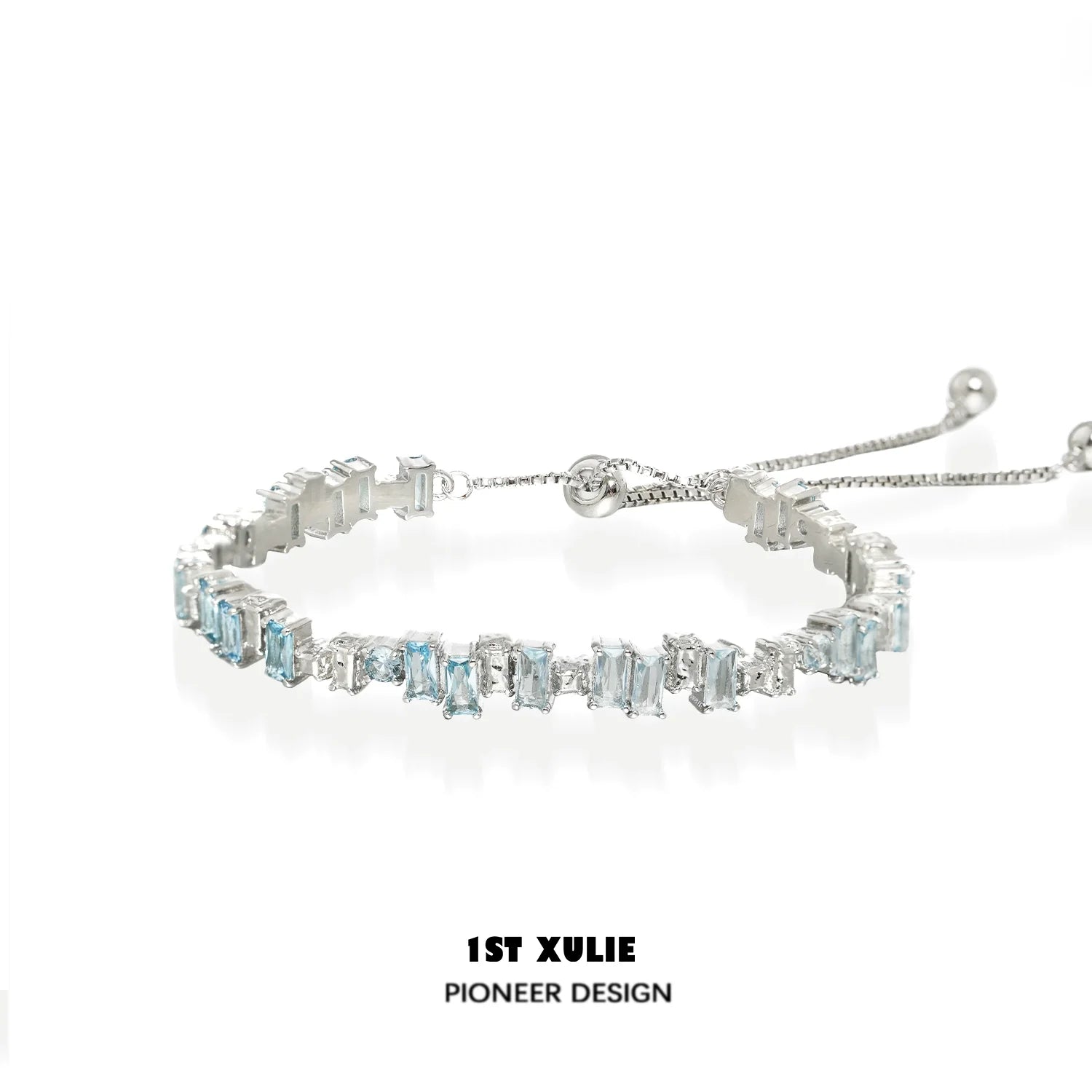 1ST XULIE Iceland zircon star bracelet with a shimmering design and adjustable fit