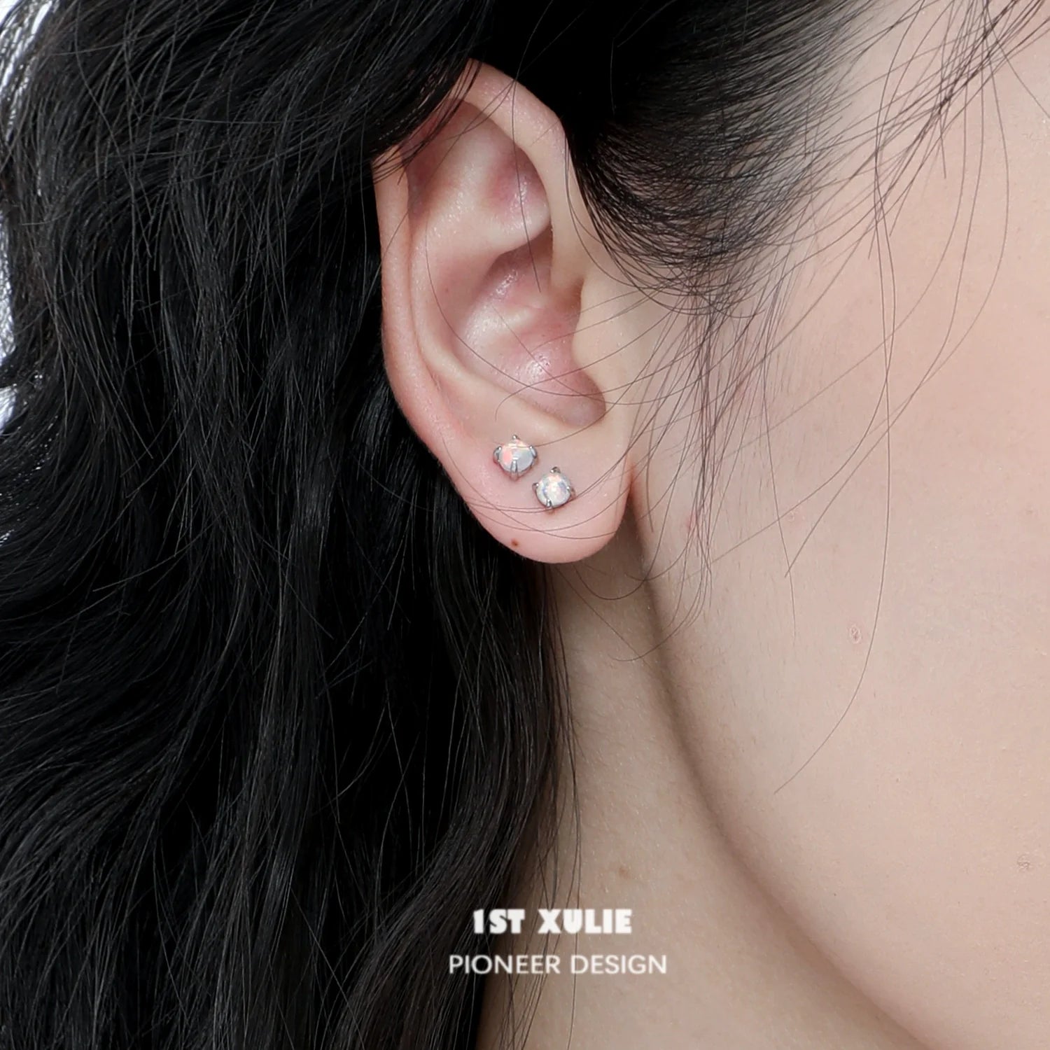 Elegant opal stud earrings with a shine, perfect for any occasion or outfit