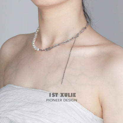 Elegant pearl fringe collarbone chain necklace featuring a mix of pearls and metallic links