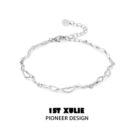 Elegant silver wave chain bracelet with a unique design from 1ST XULIE for stylish accessorizing