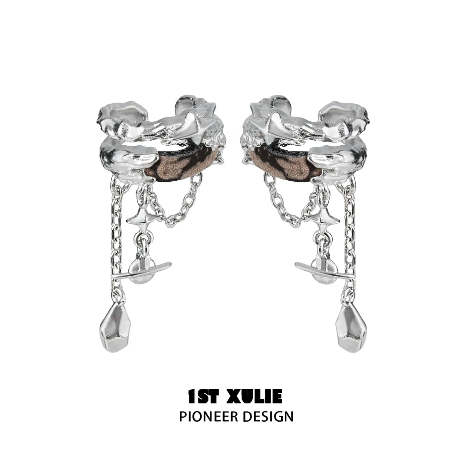 Wasteland ear cuff earrings by 1STXULIE with a unique design featuring chains and metallic details