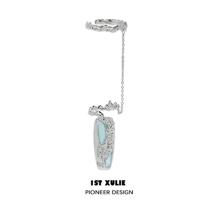 Silver Y2K fairy nail chain ring featuring intricate design and unique aesthetic