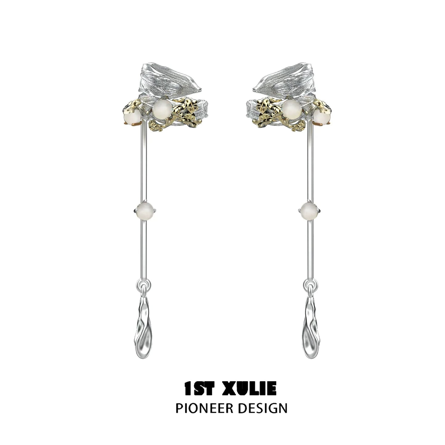 Y2K feather tassel ear clip design with silver accents and decorative elements for a unique look