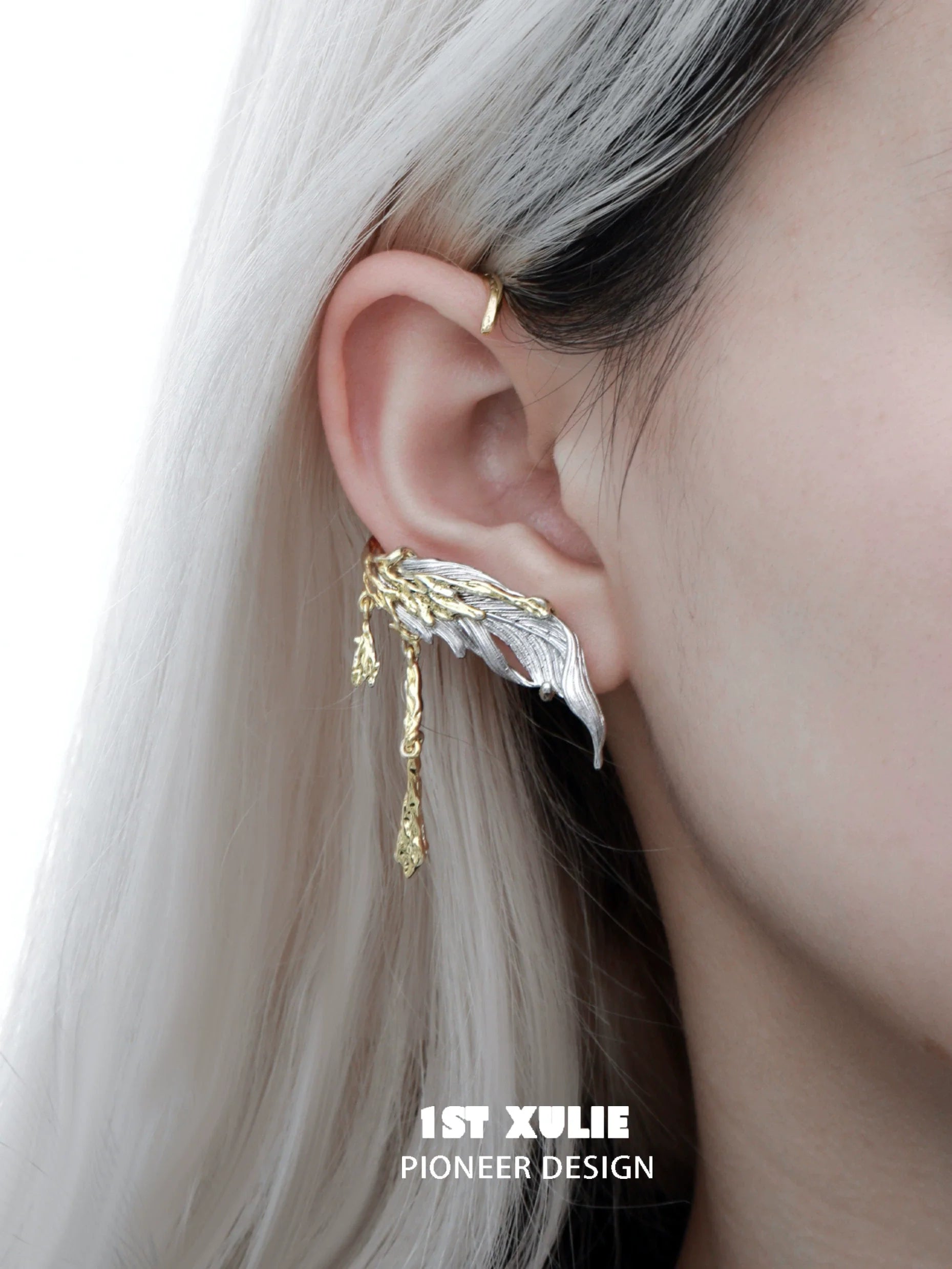 Y2K feather tassel earrings in silver and gold design for a trendy fashion statement