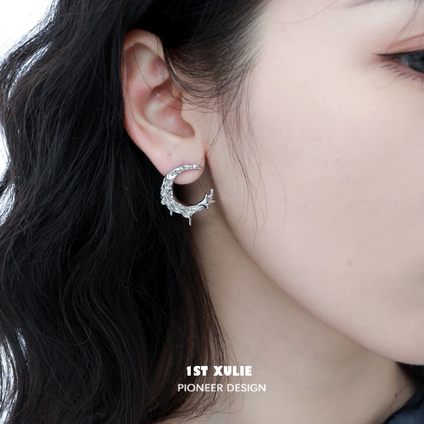 Silver Y2K moon earrings with intricate design, perfect for adding a trendy touch to any outfit