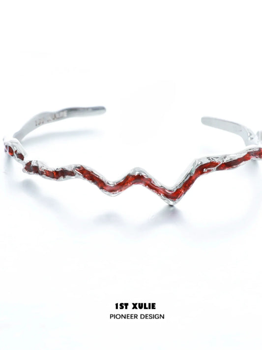 Y2K red silver bracelet featuring a unique zigzag design for a trendy accessory
