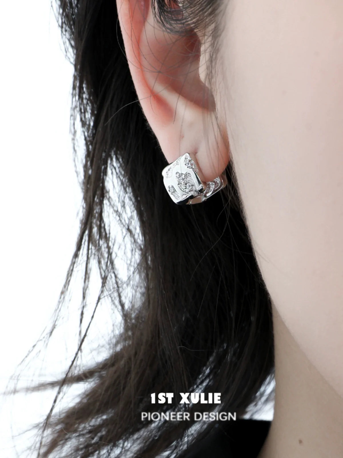 Stylish Y2K textured earrings in silver for a trendy, vintage-inspired look