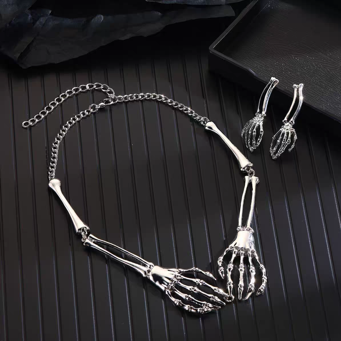 Punk Skull Hand Necklace