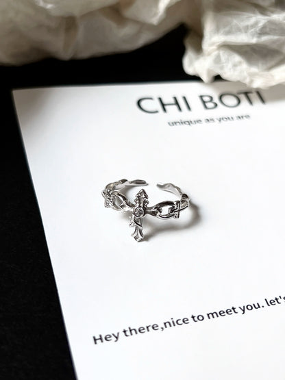 "Snow Iris" Cross Ring