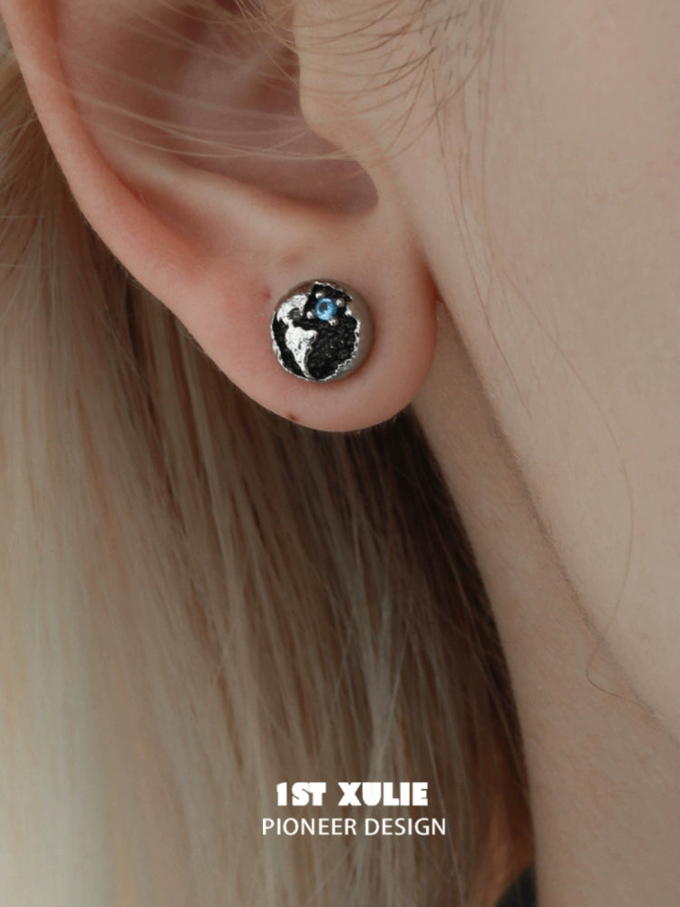 Y2K Black Abyss Silver Stud Earrings