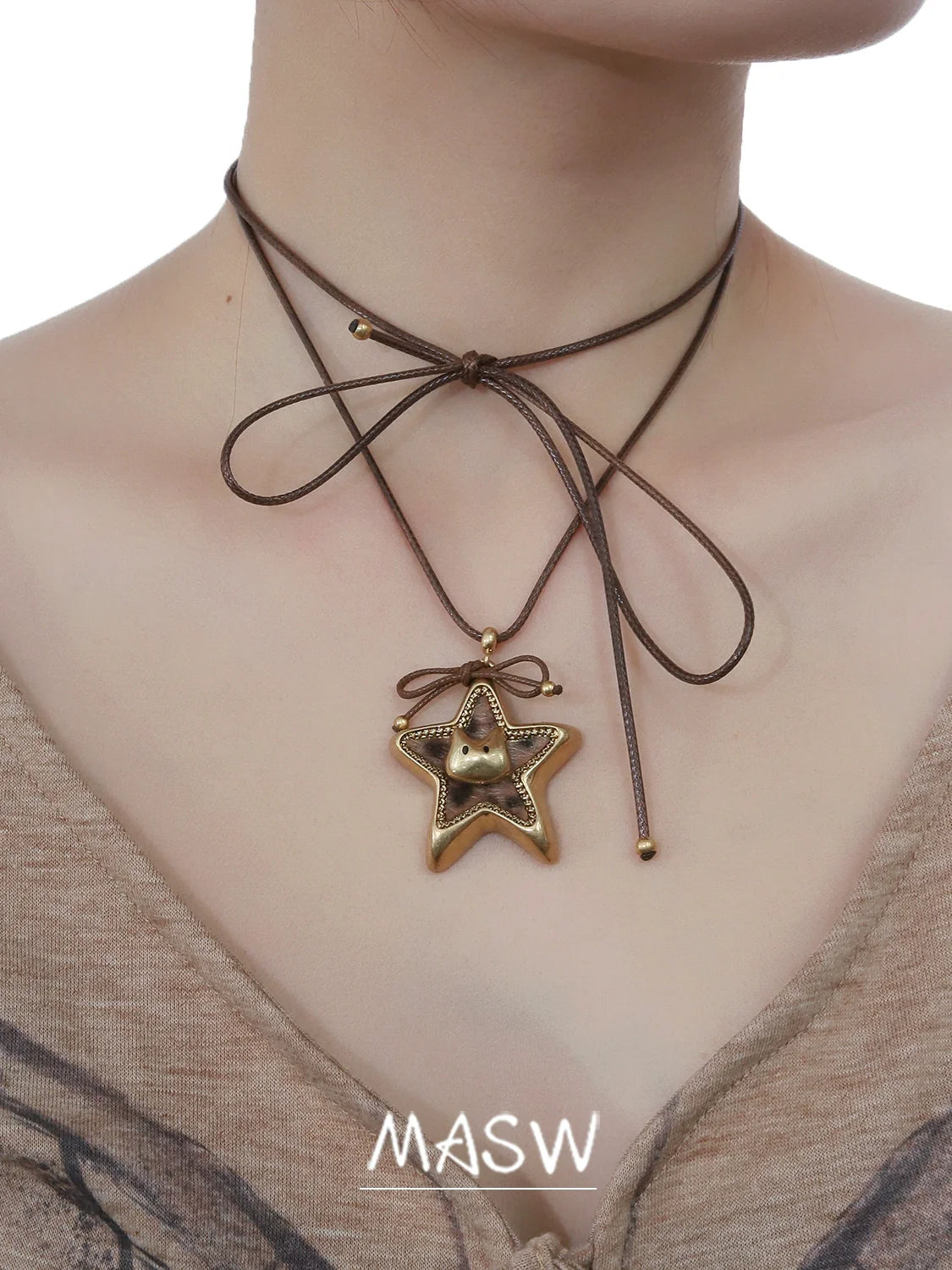 Graffiti Cat Star Necklace
