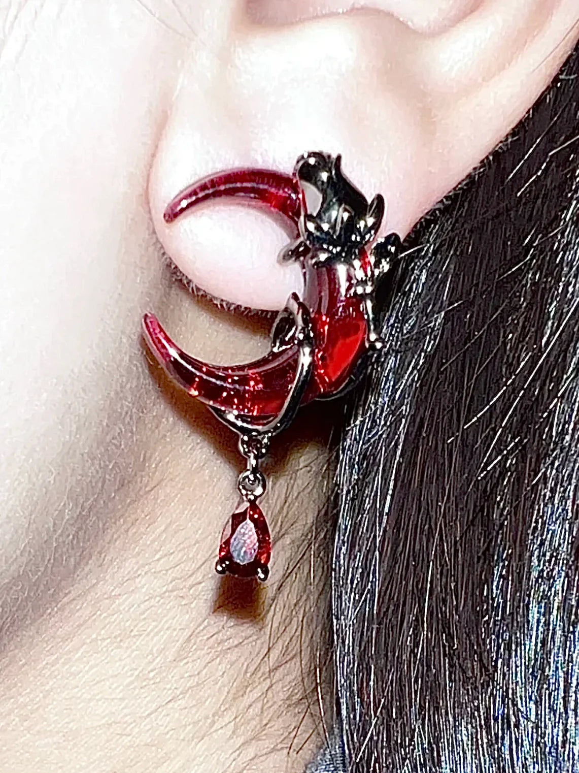 "Rose Blood Vine" Vintage Earrings