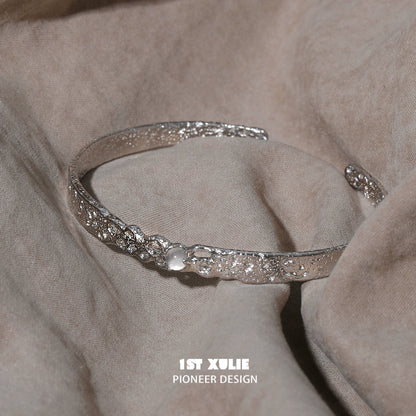 White Agate Minimal Bangle