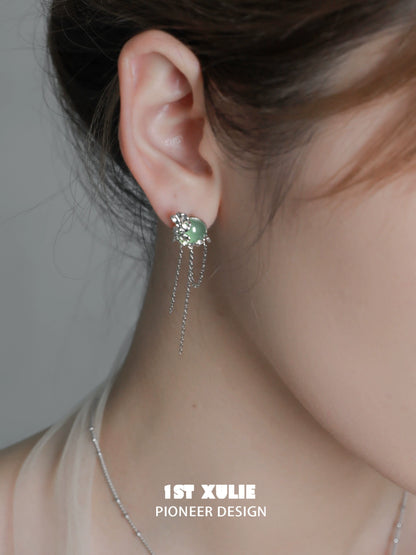 Elegant Queen Fringe Earrings