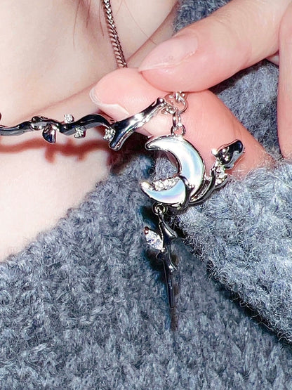 "Rose Luna" Zircon Necklace