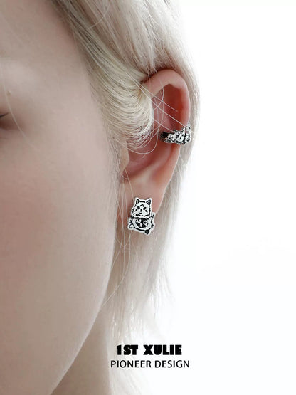 Chic Graffiti Cat Silver Stud Earrings