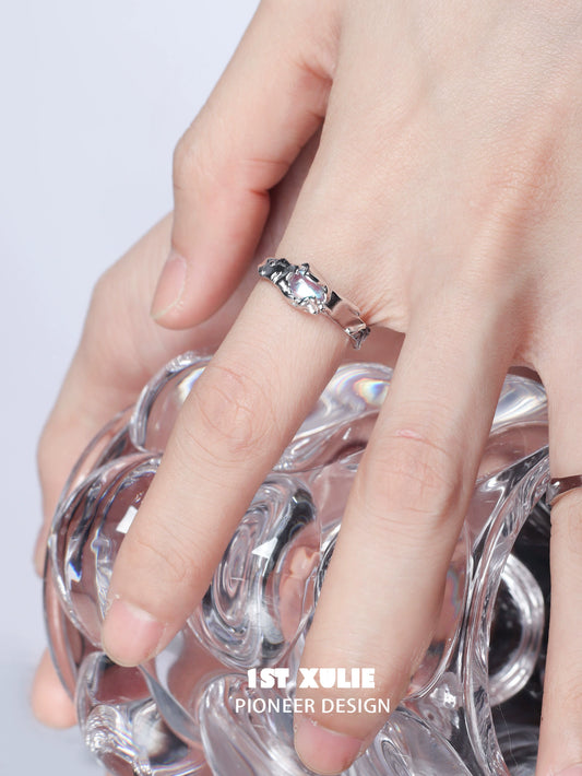 Insomnia Dream Moonstone Silver Ring