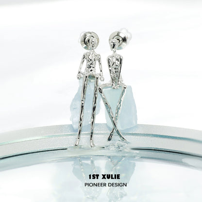 Y2K Modern Muse Stud Earrings