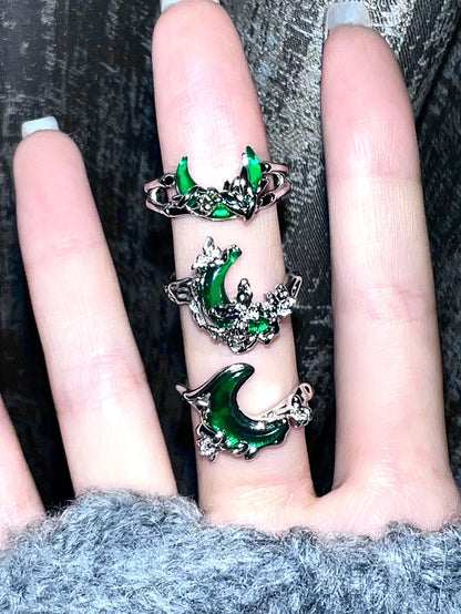 "Green Moon" Wrap Ring