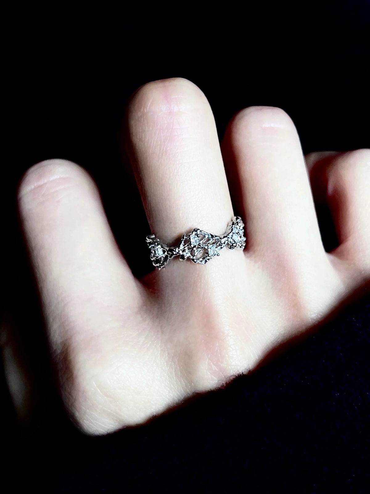 "Disorder Woven" Hollow Ring