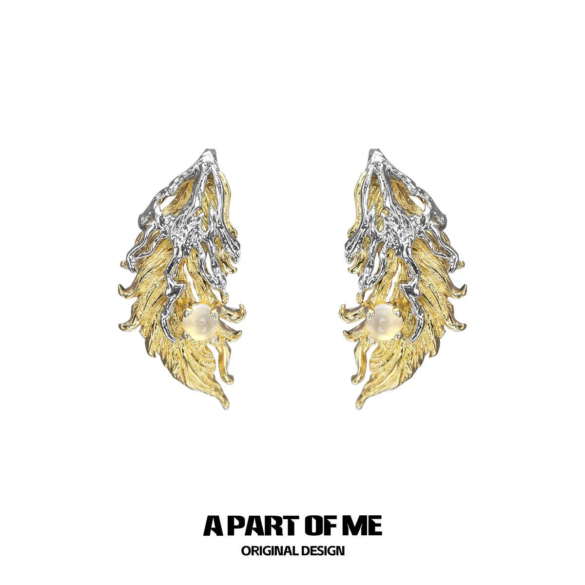 Elegant Palace Feather Earrings