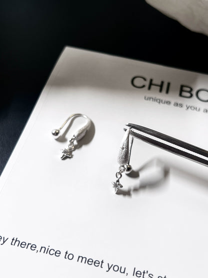 "Snowy Night Starry Sky" Earrings