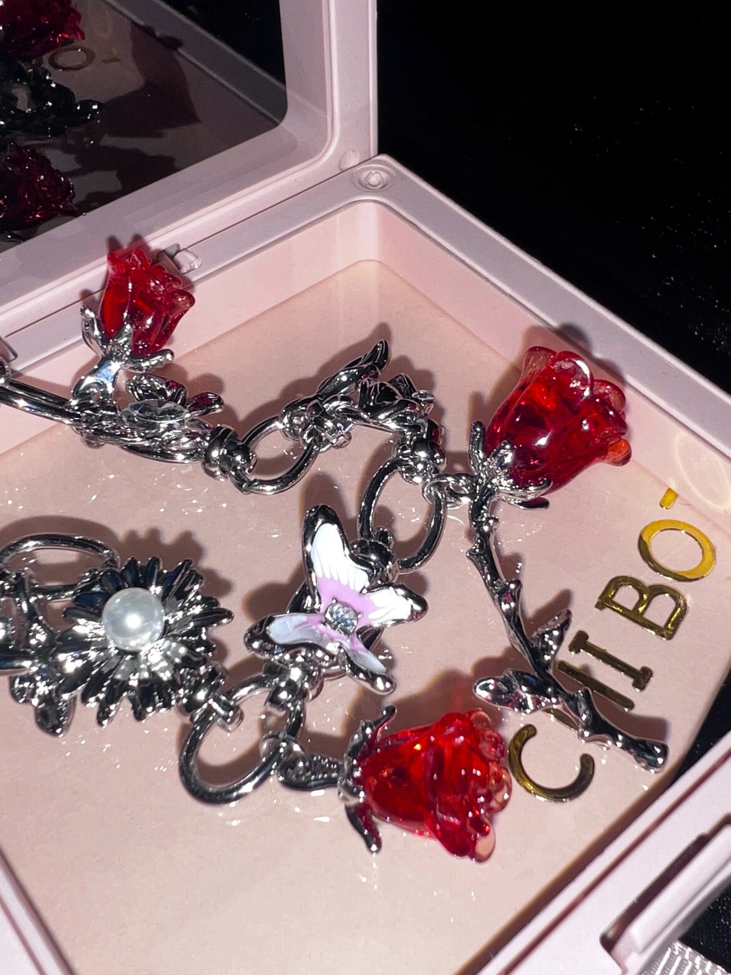"Rose Estate" Vine Necklace