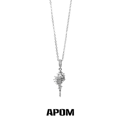 Golden Conch Pendant Necklace