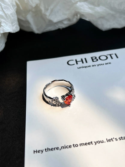 "Imprisoned Heart" Zircon Ring